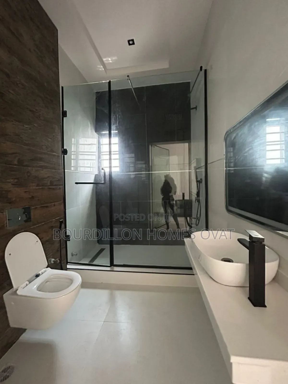 4bdrm Duplex in Ikota Lekki Lagos for sale