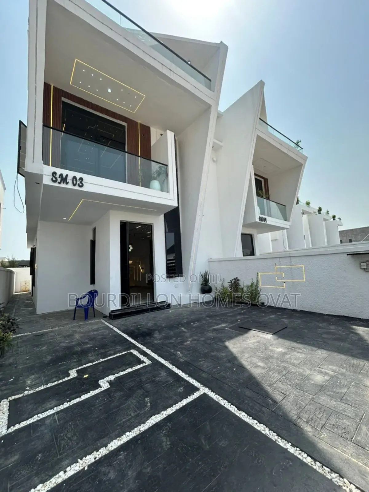 4bdrm Duplex in Ikota Lekki Lagos for sale