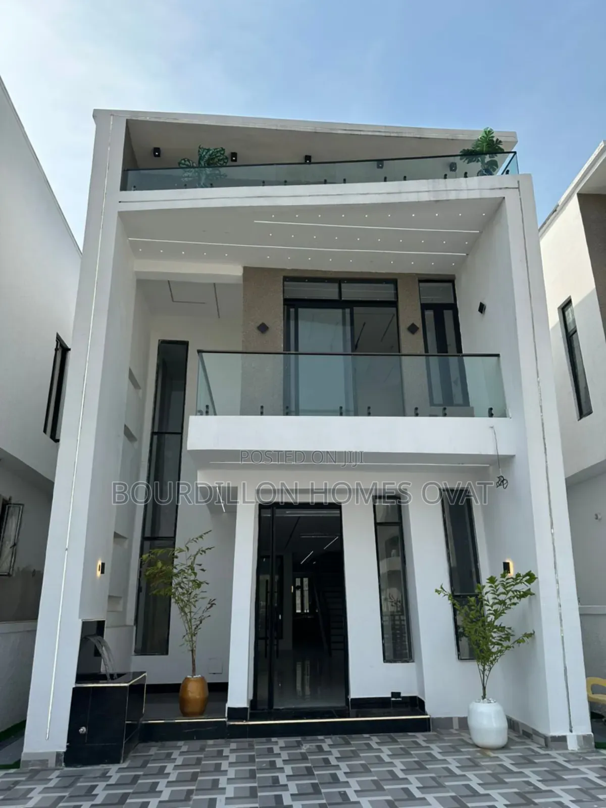 4bdrm Duplex in Lekki Palm City for sale