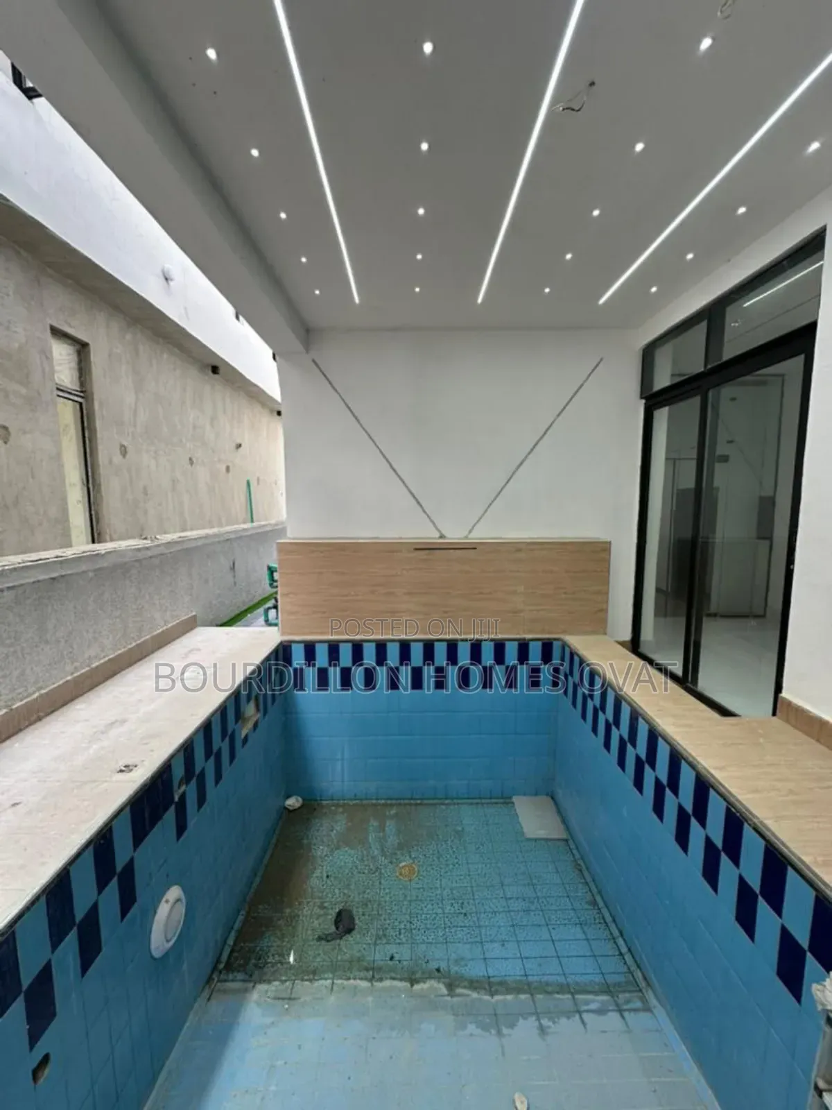 4bdrm Duplex in Lekki Palm City for sale