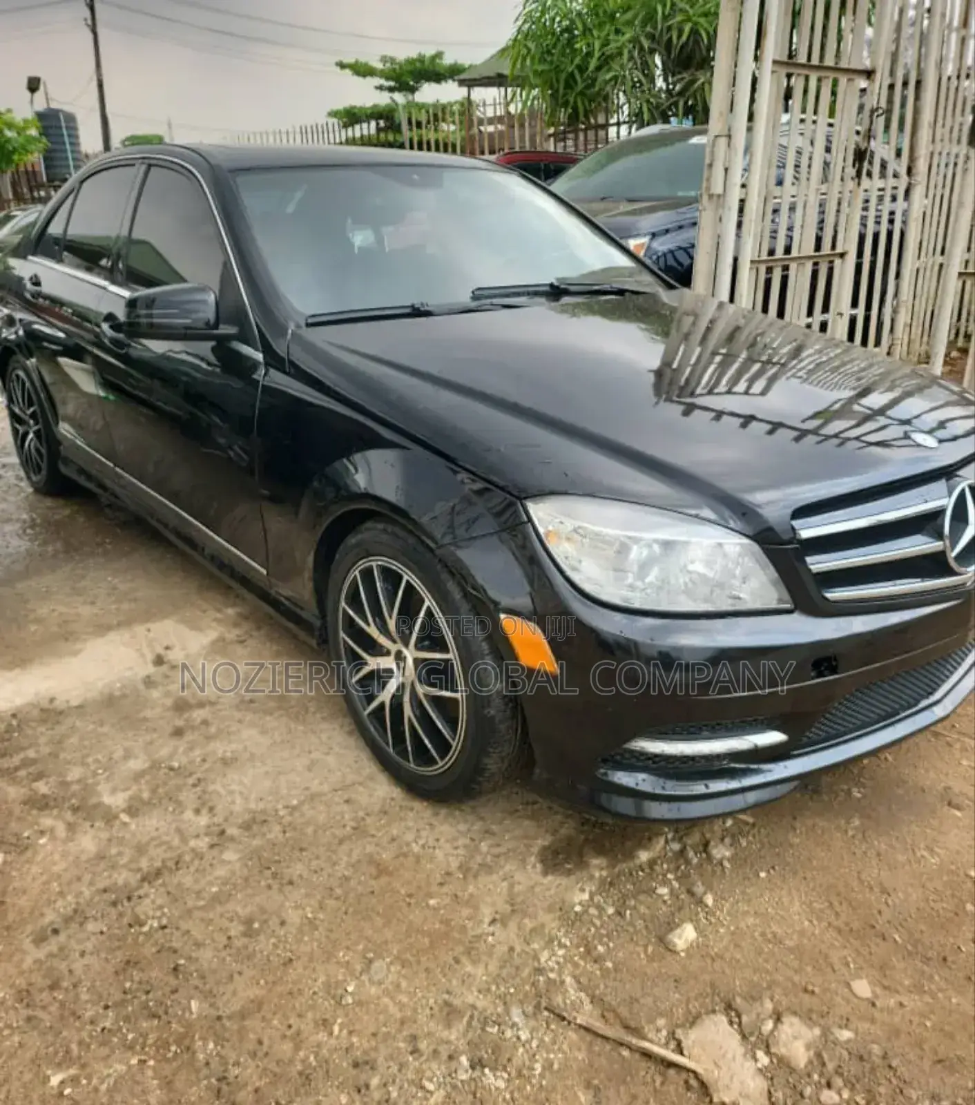 Mercedes-Benz C300 Luxury 4Matic Sedan AWD (3.0L 6cyl 7A) 2011 Black