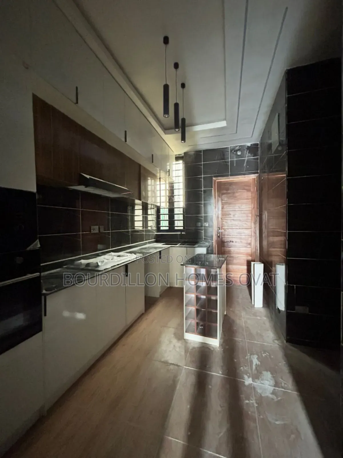 4bdrm Duplex in Ikota Lekki Lagos for sale