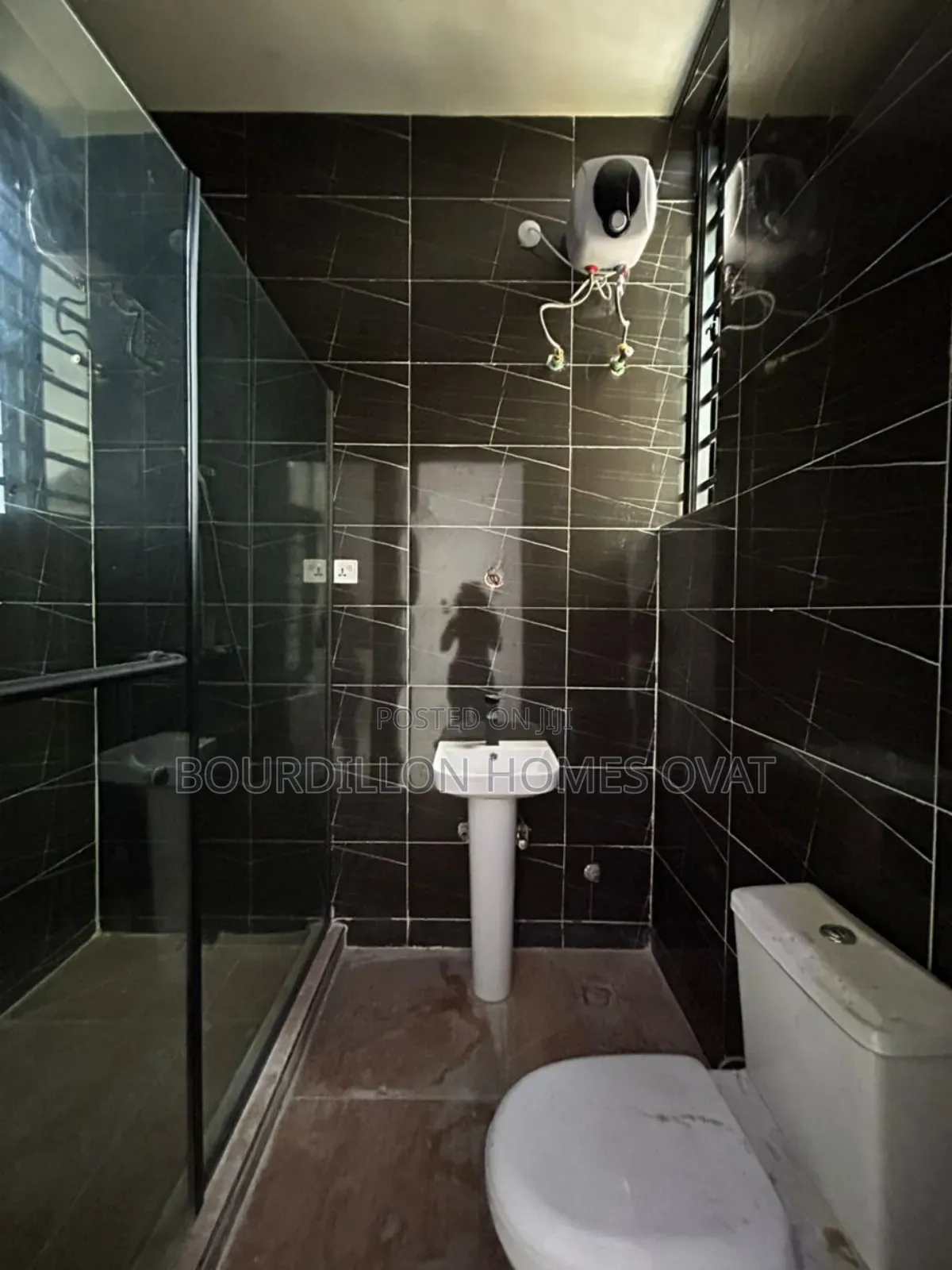 4bdrm Duplex in Ikota Lekki Lagos for sale