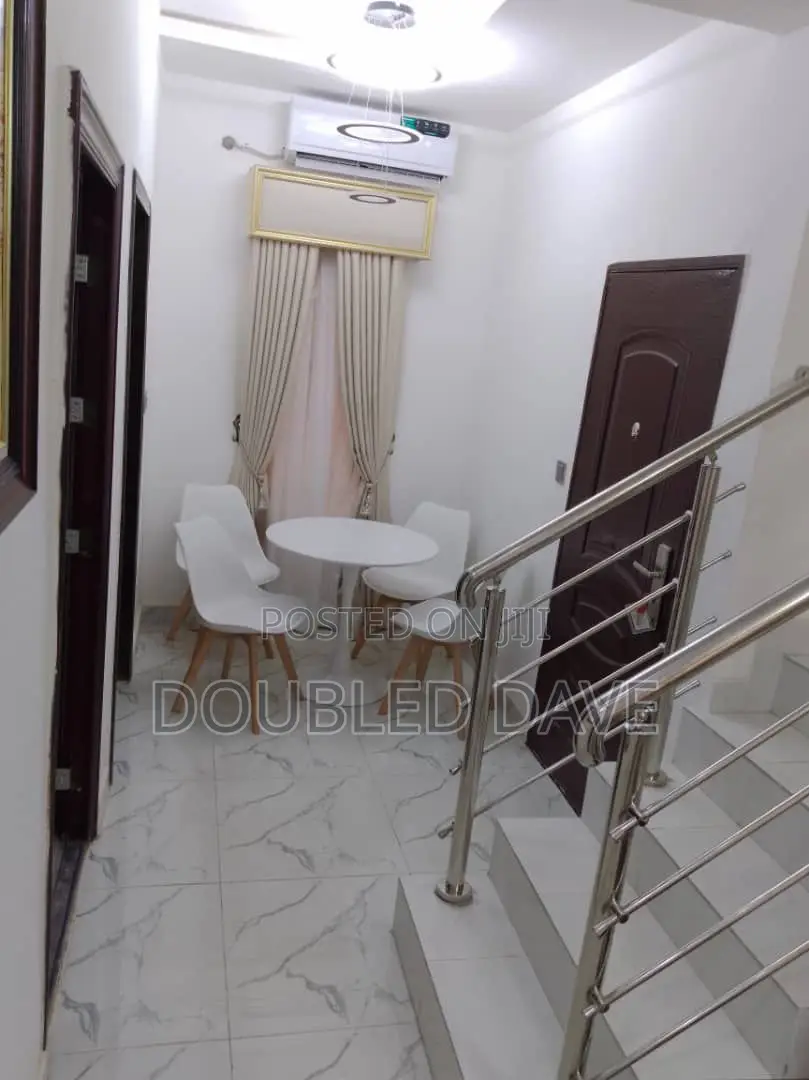 Furnished 3bdrm Duplex in Allen Avenue for rent