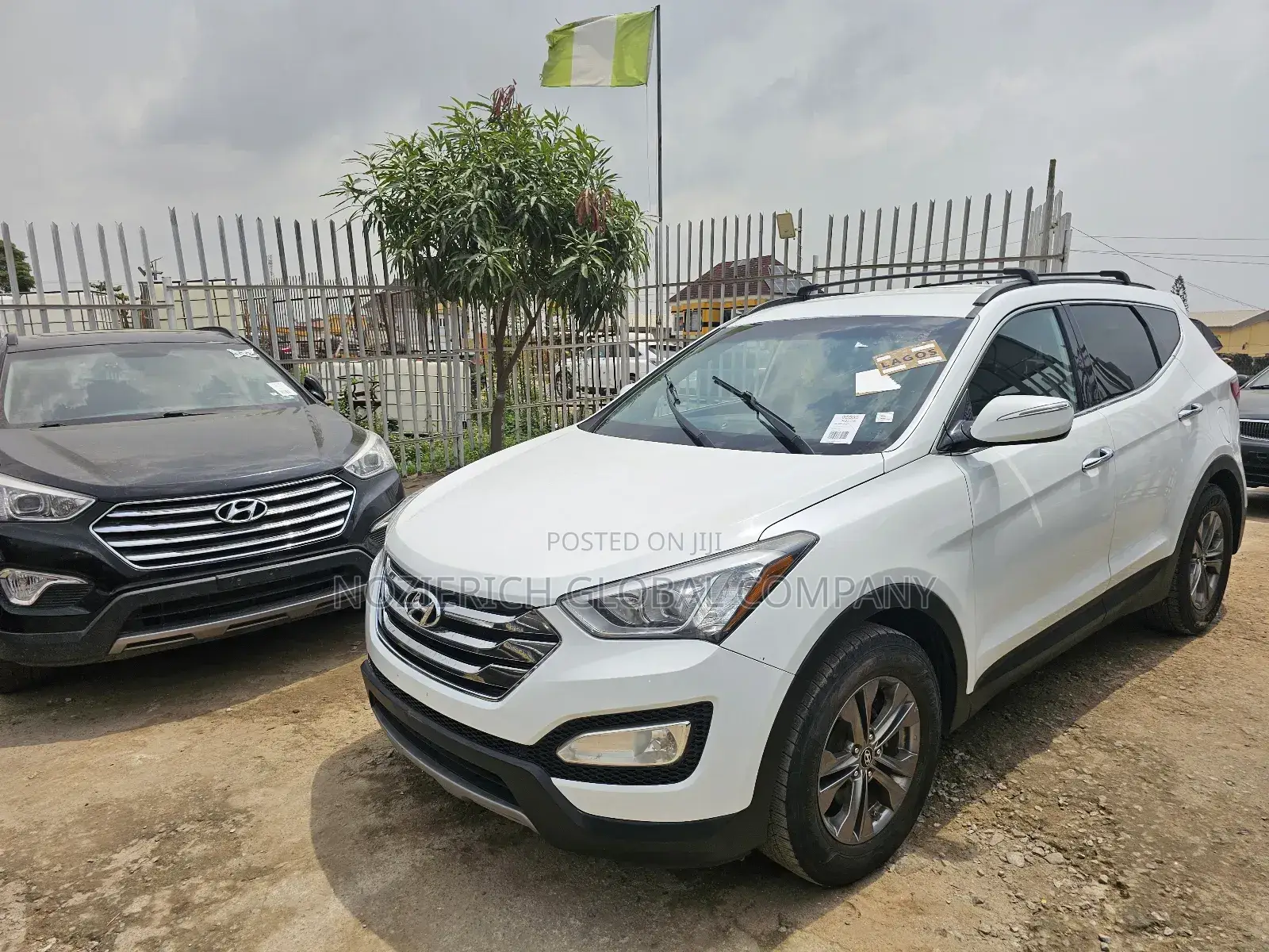 Hyundai Santa Fe Limited 4dr SUV AWD (3.3L 6cyl 6A) 2014 White