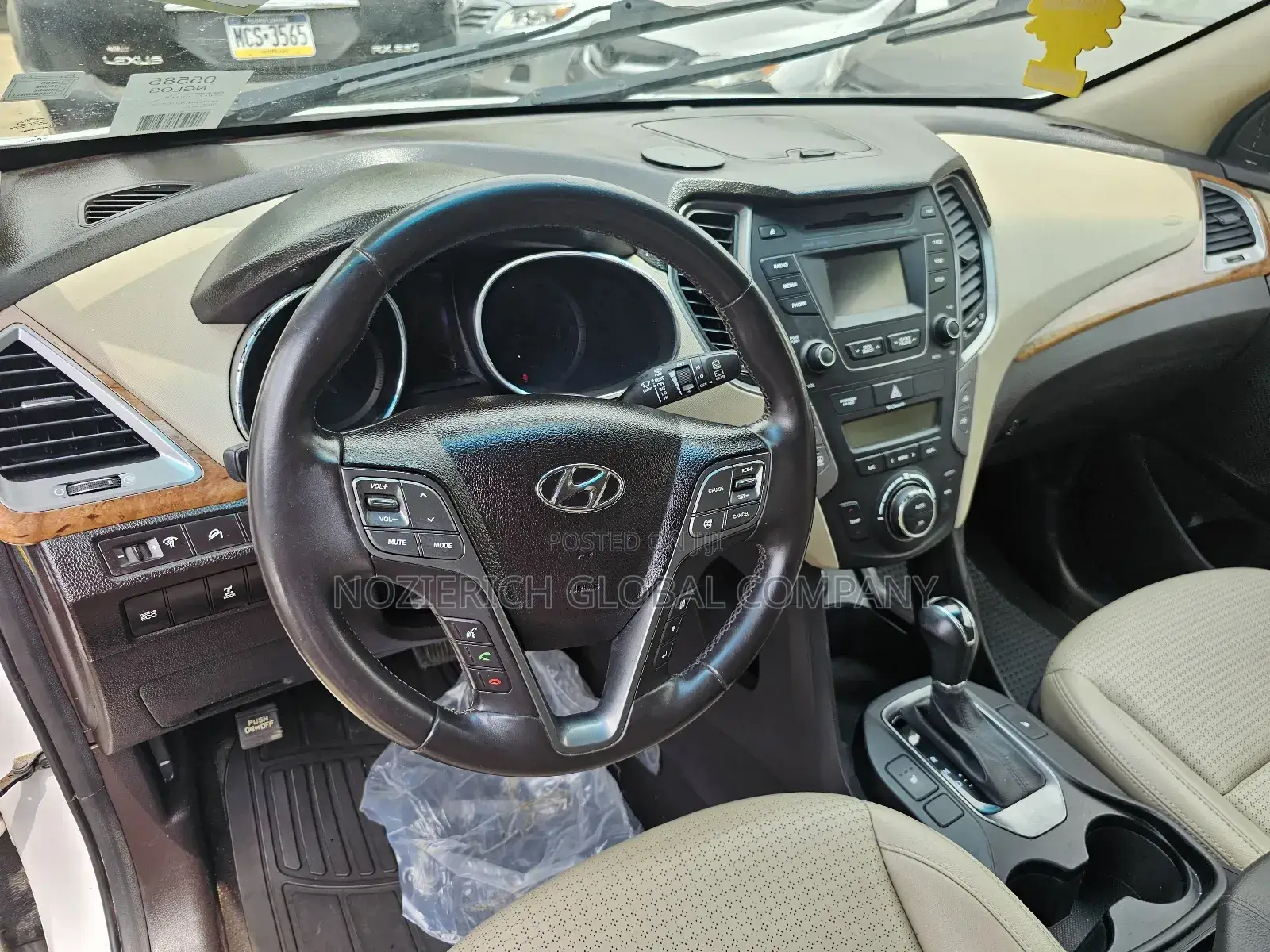 Hyundai Santa Fe Limited 4dr SUV AWD (3.3L 6cyl 6A) 2014 White
