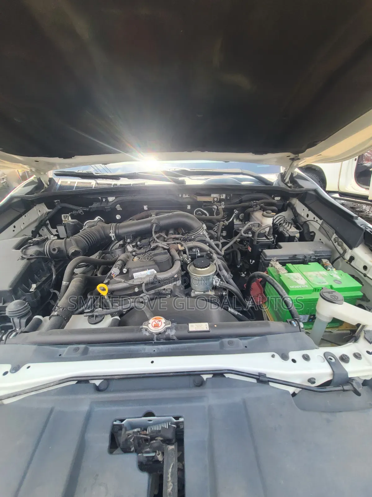 Toyota Hilux 2021 White