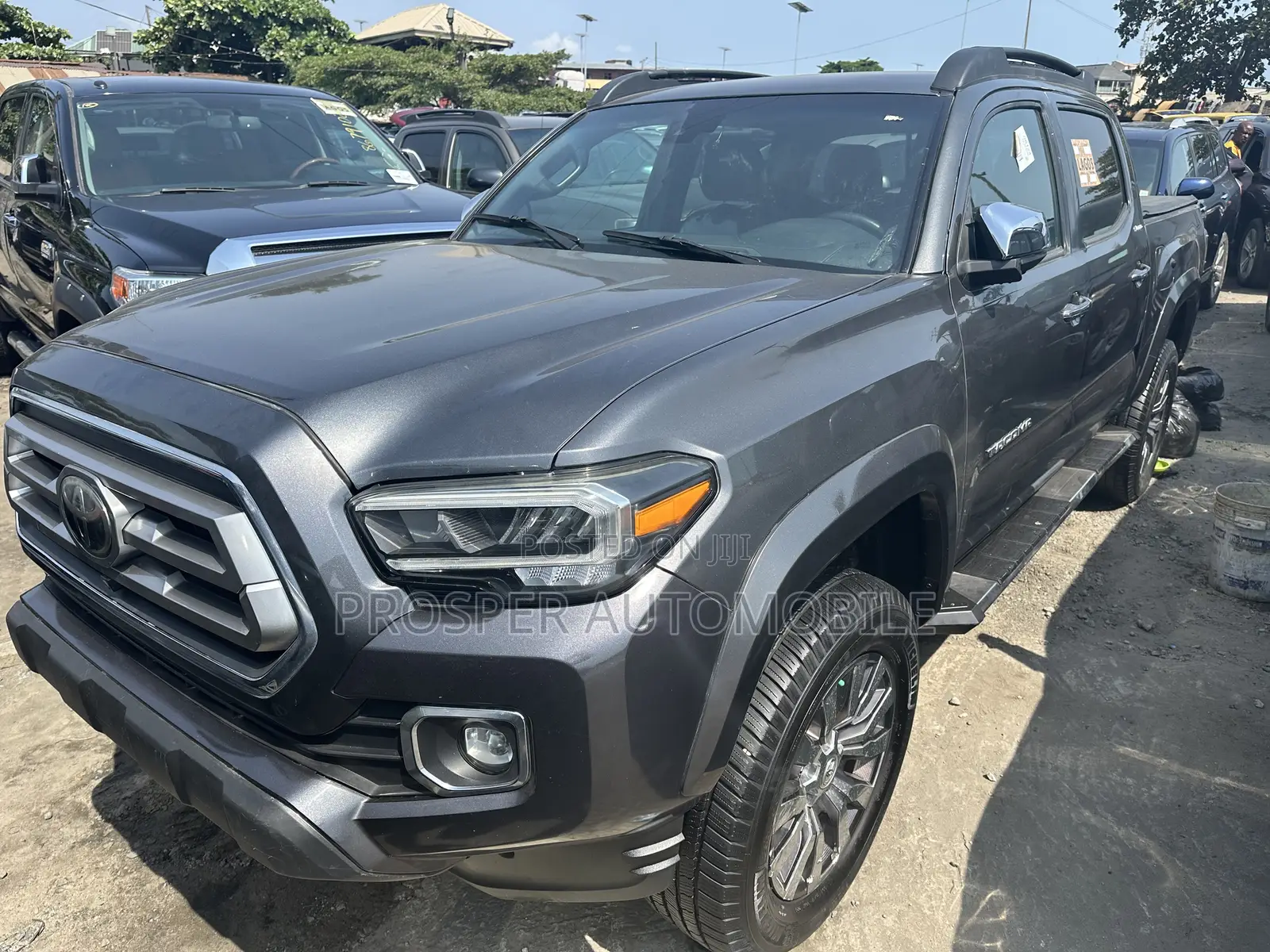 Toyota Tacoma Limited V6 4x4 Double Cab 127.4 in. WB 2020 Gray