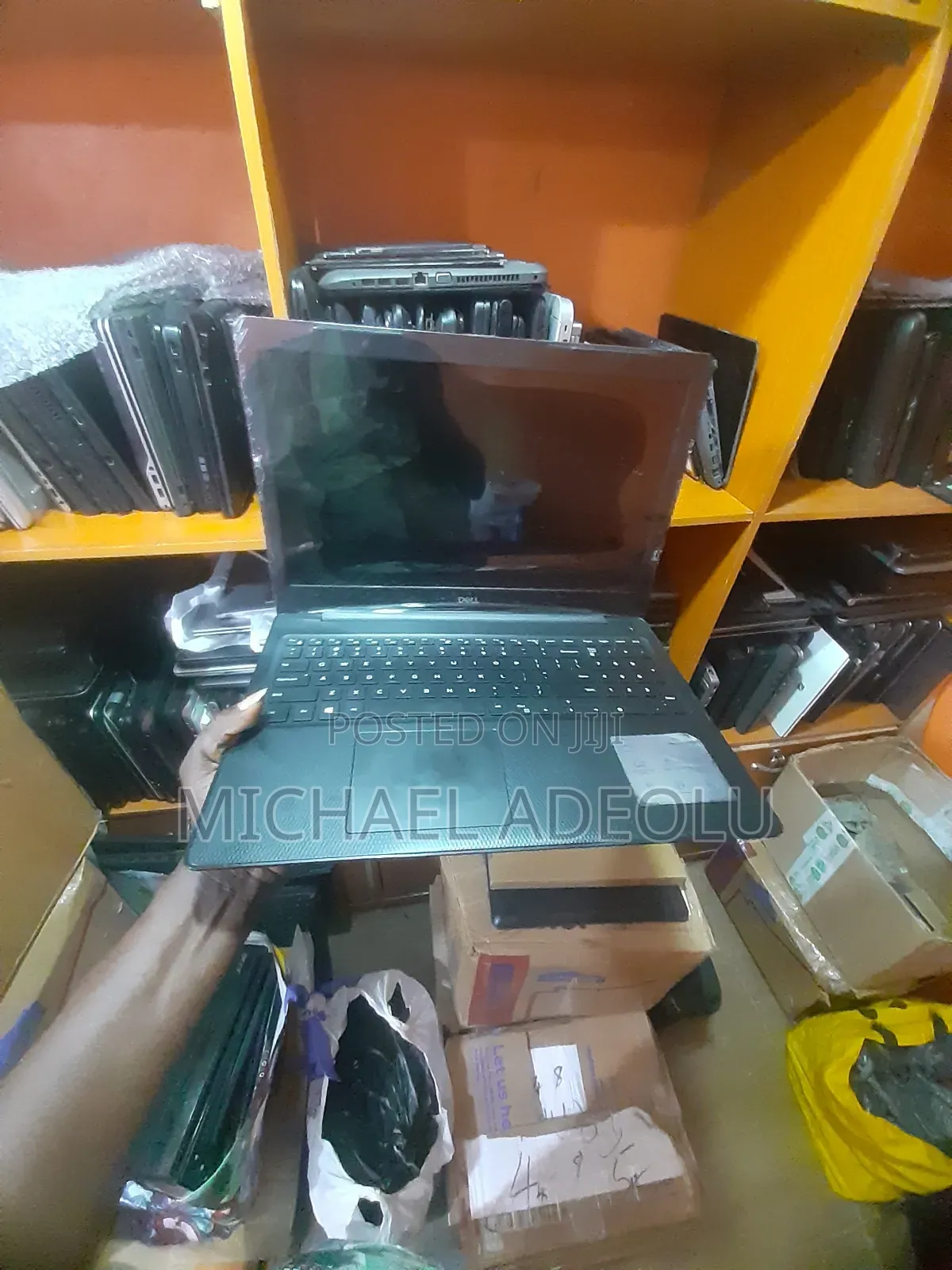 Laptop Dell Inspiron 15 3000 8GB Intel Core i5 SSD 512GB