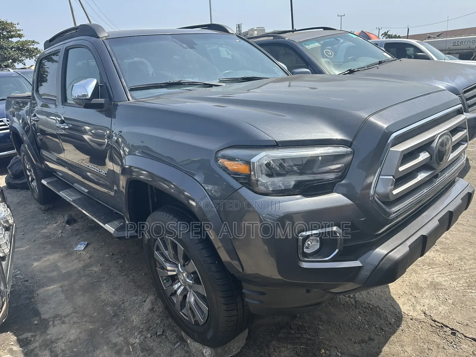 Toyota Tacoma Limited V6 4x4 Double Cab 127.4 in. WB 2020 Gray