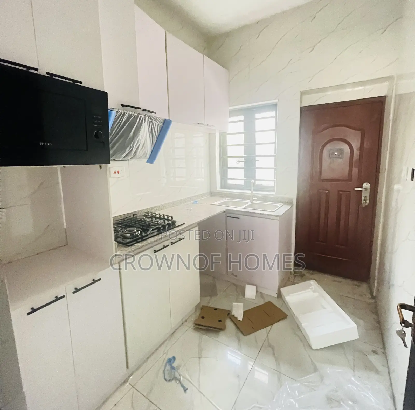 3bdrm Duplex in Ilaje / Lekki for sale