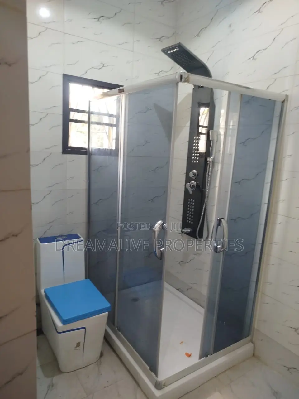 3bdrm Apartment in Wuse 2 for rent