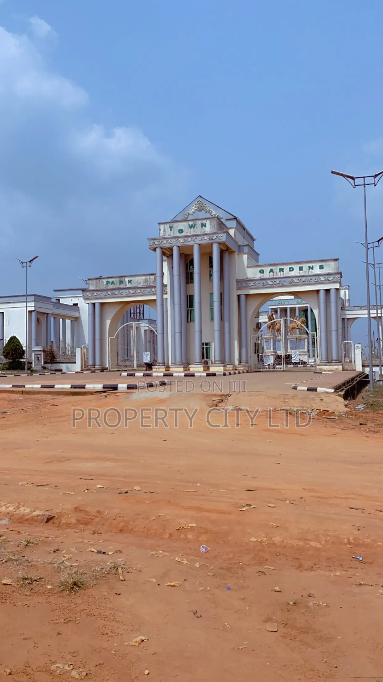 4bdrm Apartment in Park Gardens Town, Ikorodu for sale