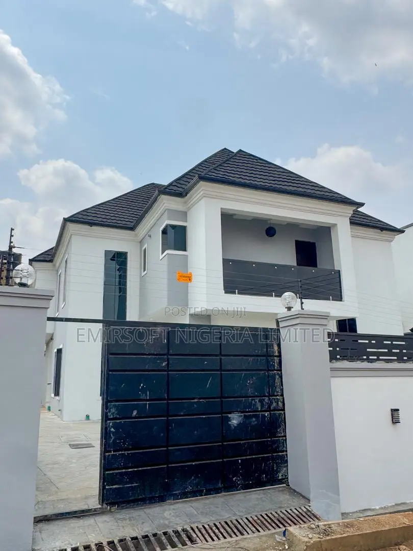 Furnished 4bdrm Duplex in Oluyole for sale