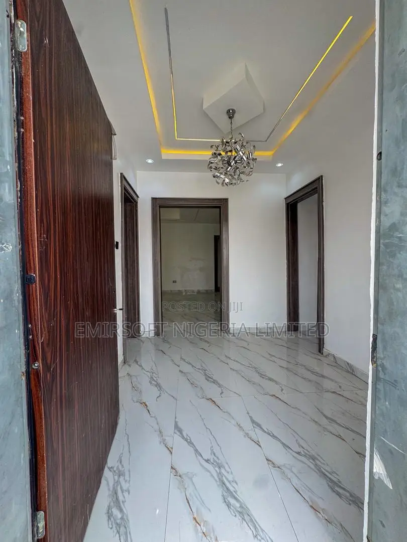 Furnished 4bdrm Duplex in Oluyole for sale