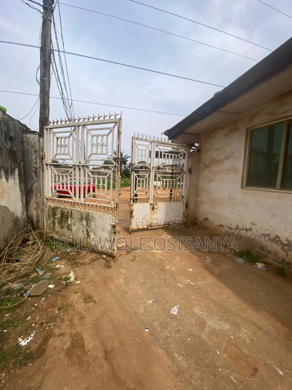 3bdrm Block of Flats in Ejigbo for sale