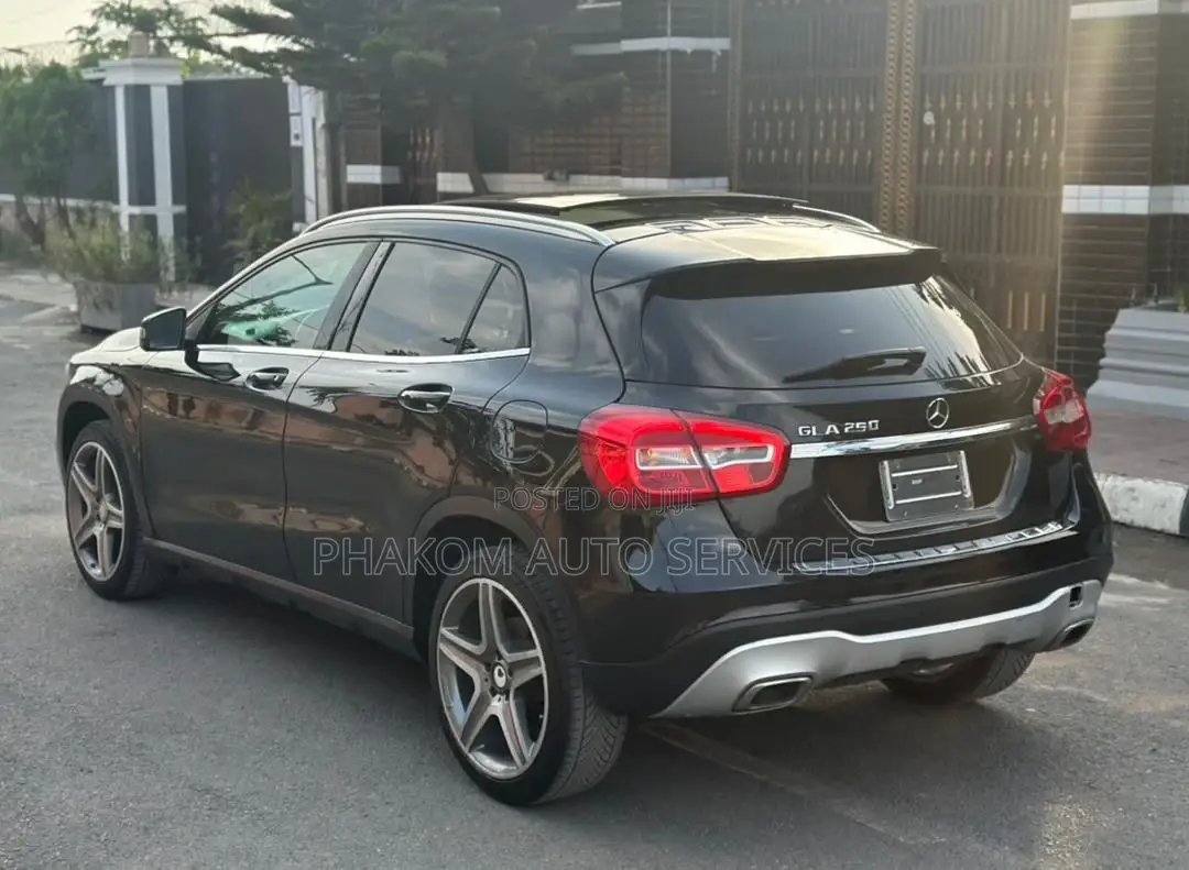 Mercedes-Benz GLA 250 2018 Black
