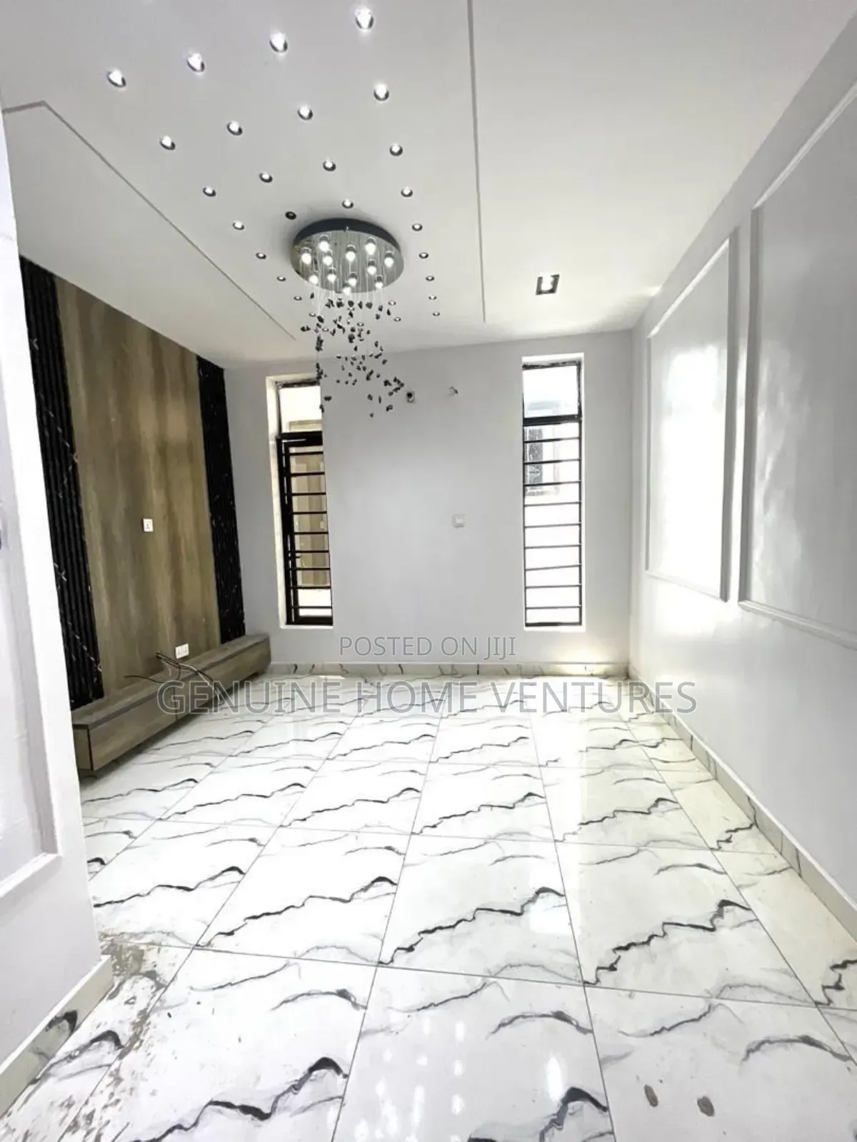 4bdrm Duplex in Ikota for sale