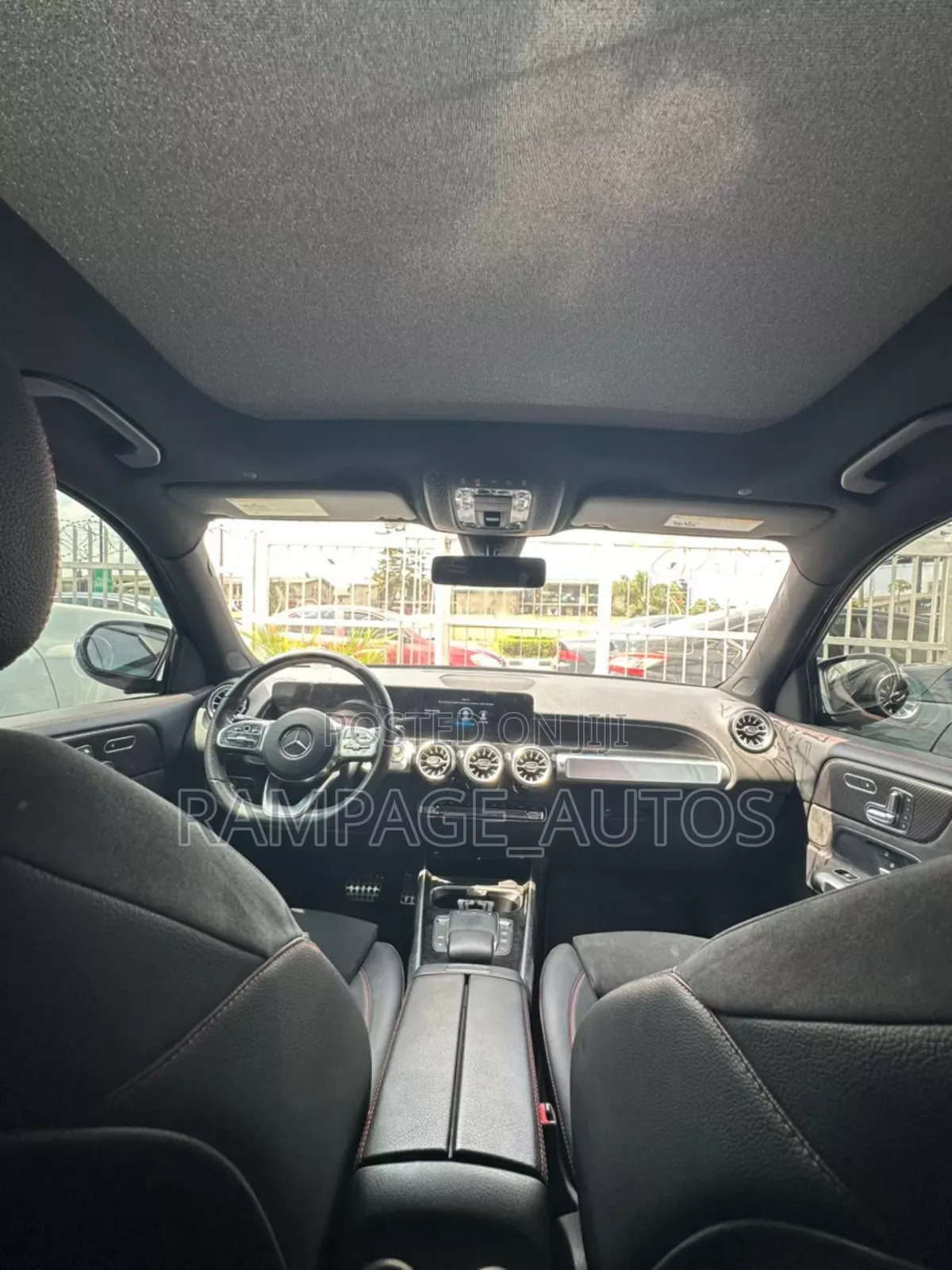 Mercedes-Benz GLB-Class 2023 Black