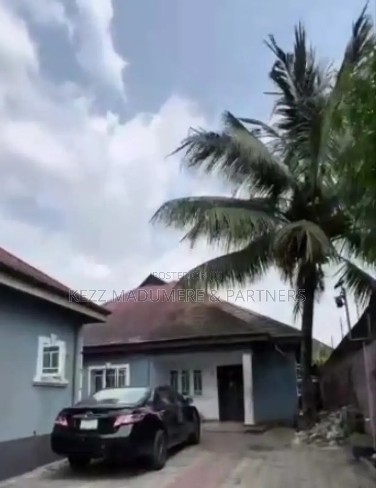 6bdrm Bungalow in Off Sars Road, Port, Rumuahalu for sale