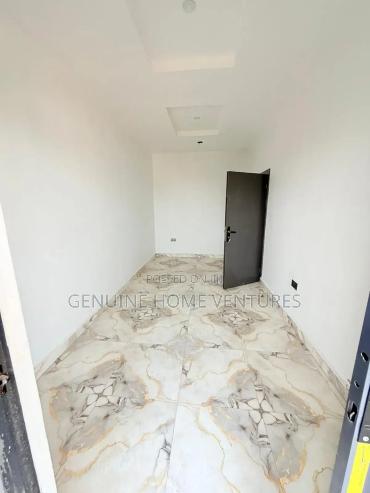4bdrm Duplex in Surulere for sale