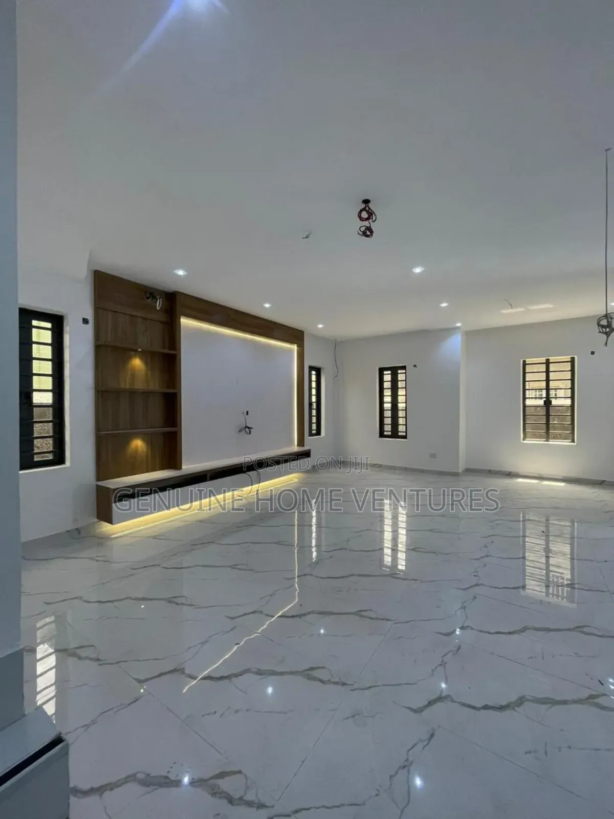 5bdrm Duplex in Omole Phase One for sale