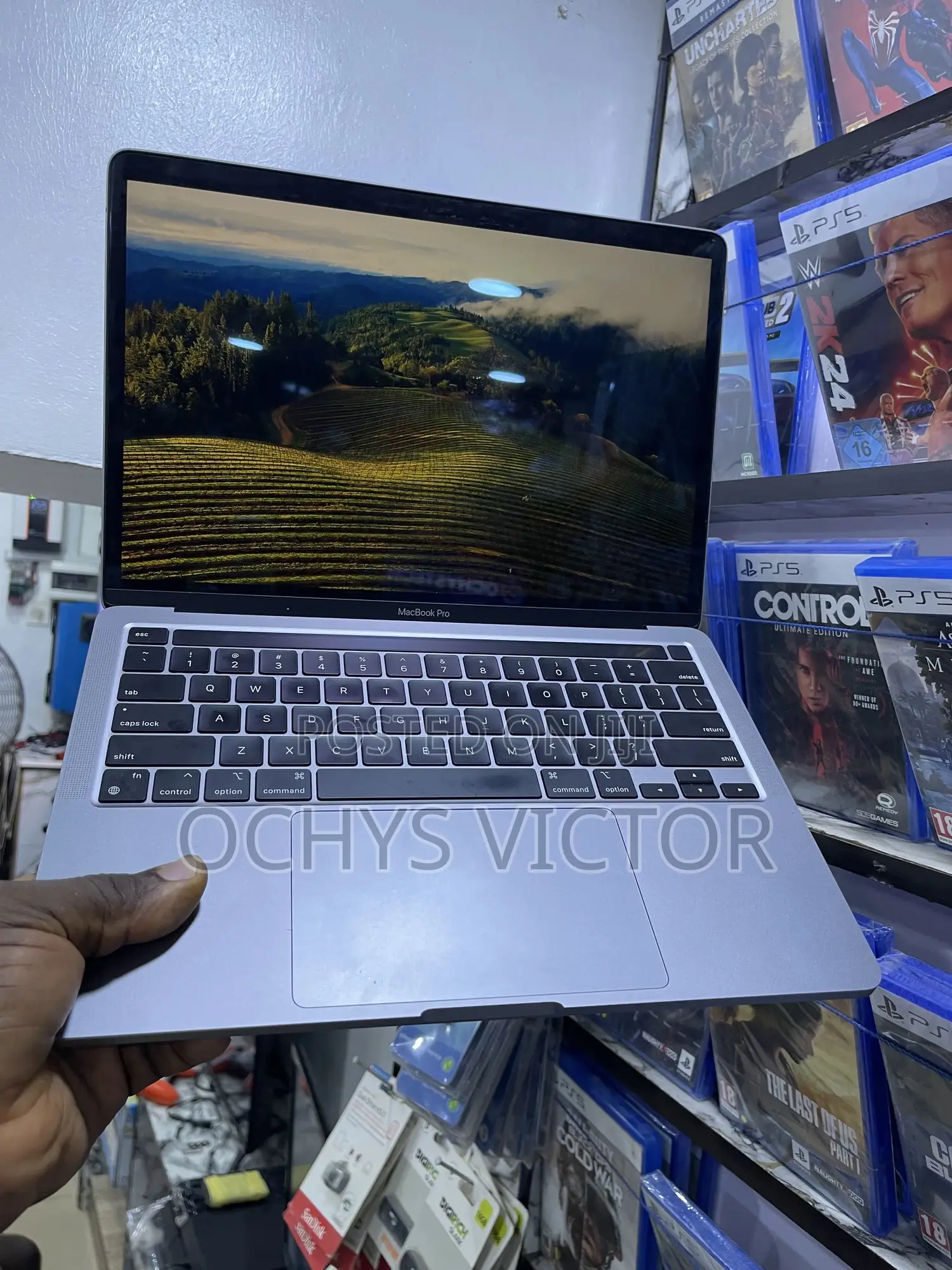 Laptop Apple MacBook Pro 2020 8GB Intel Core i5 SSD 256GB
