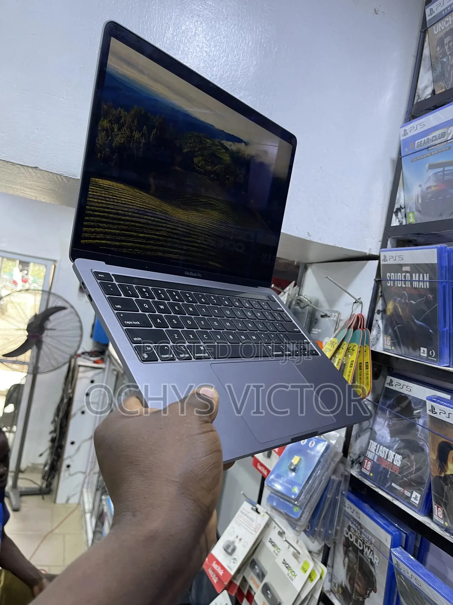 Laptop Apple MacBook Pro 2020 8GB Intel Core i5 SSD 256GB