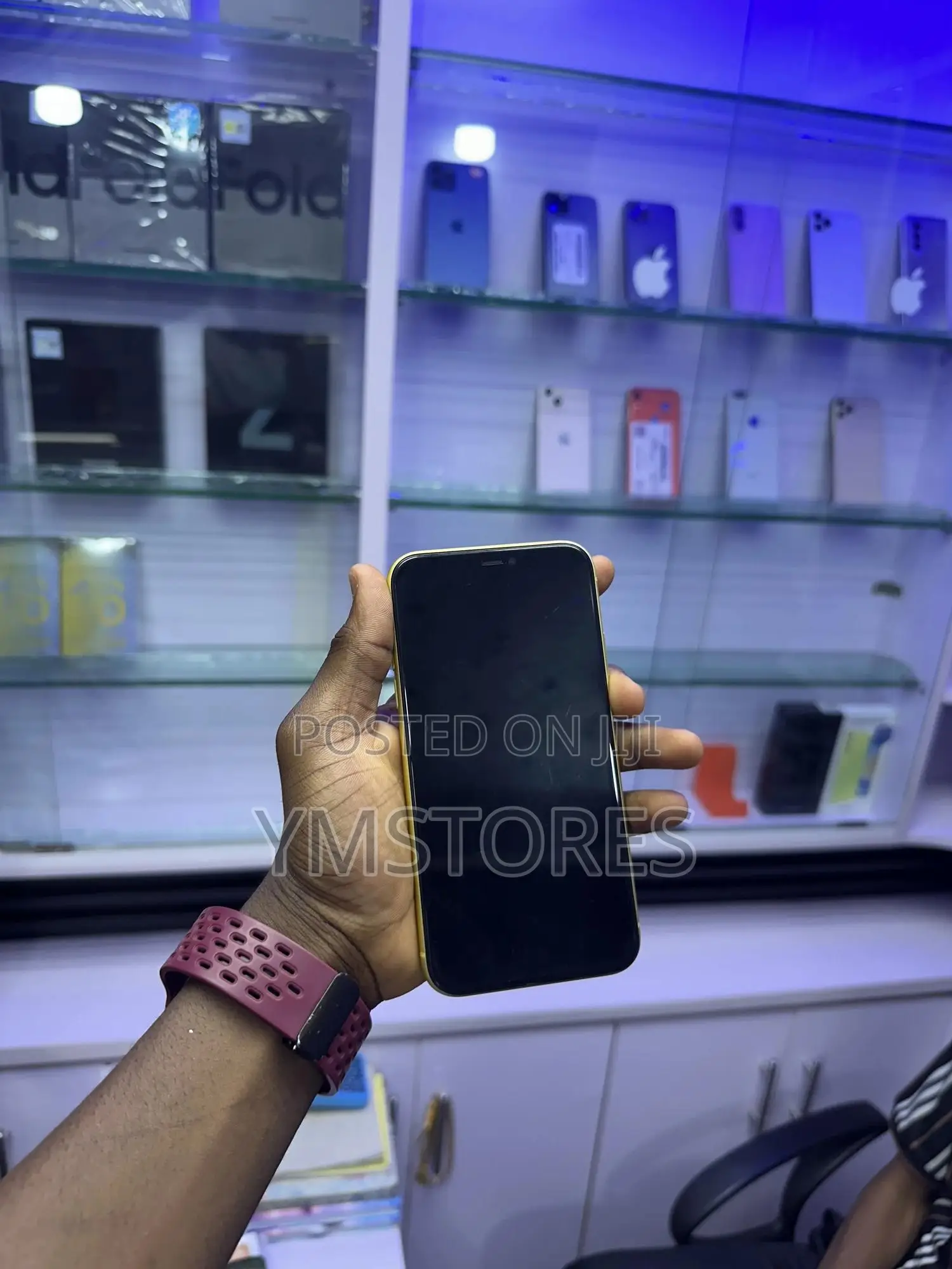 Apple iPhone 11 64 GB Yellow