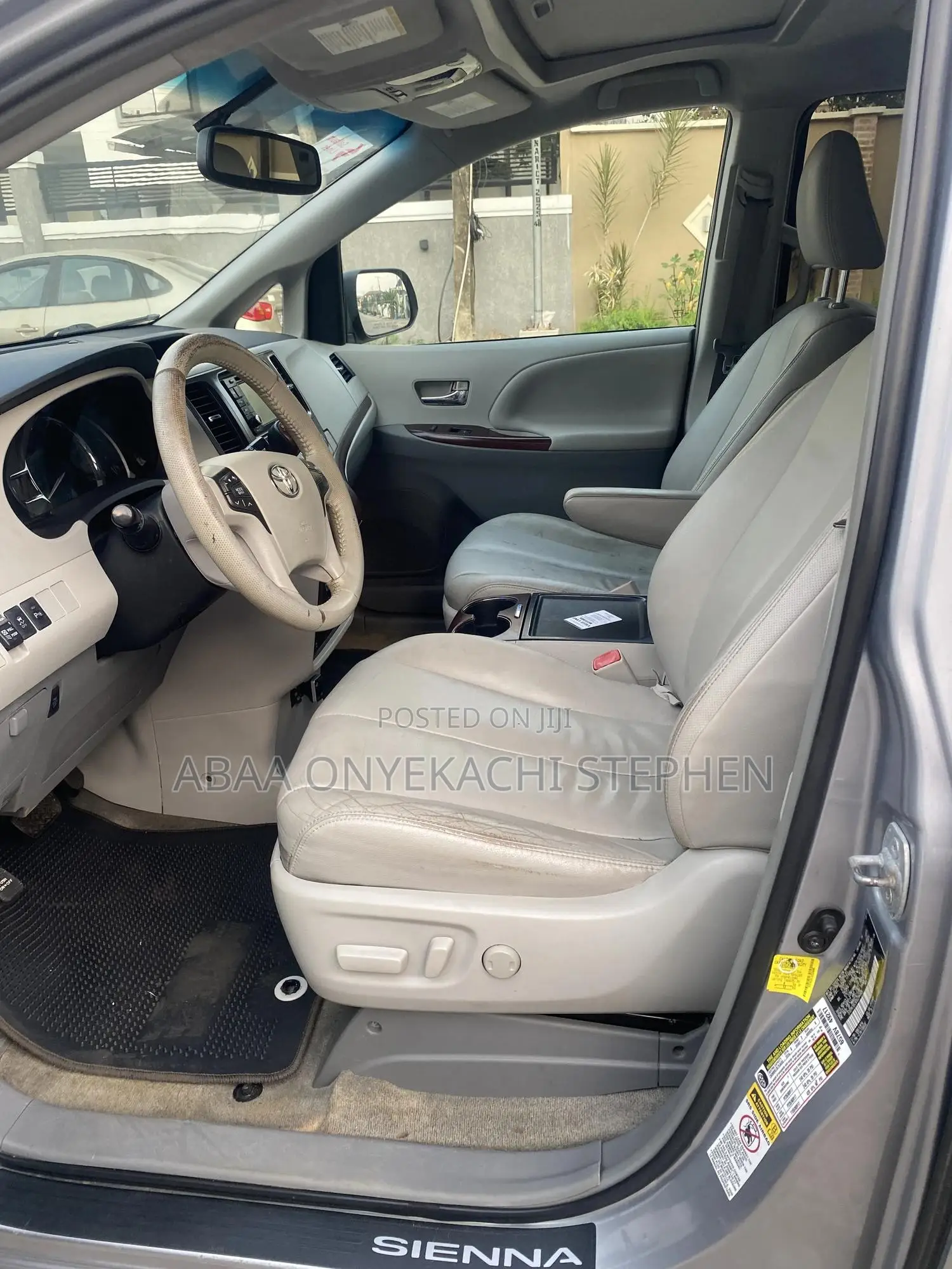 Toyota Sienna 2014 Silver