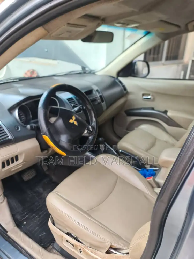 Mitsubishi Outlander 2.0 Di-D 2007 Blue