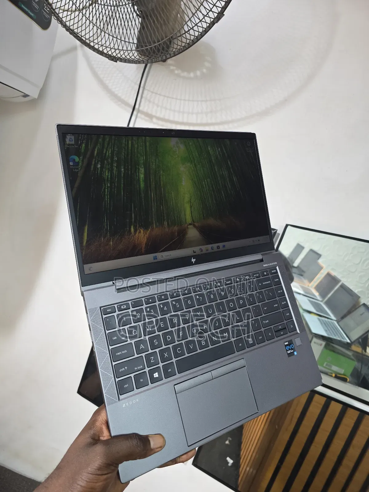 Laptop HP ZBook Firefly G8 8GB Intel Core i5 SSD 256GB