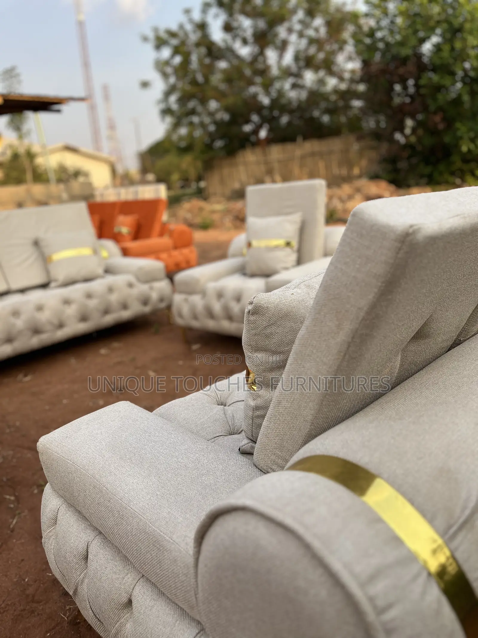 Unique Touches Golden Ciriculus Luxury Sofa,Gray Colour