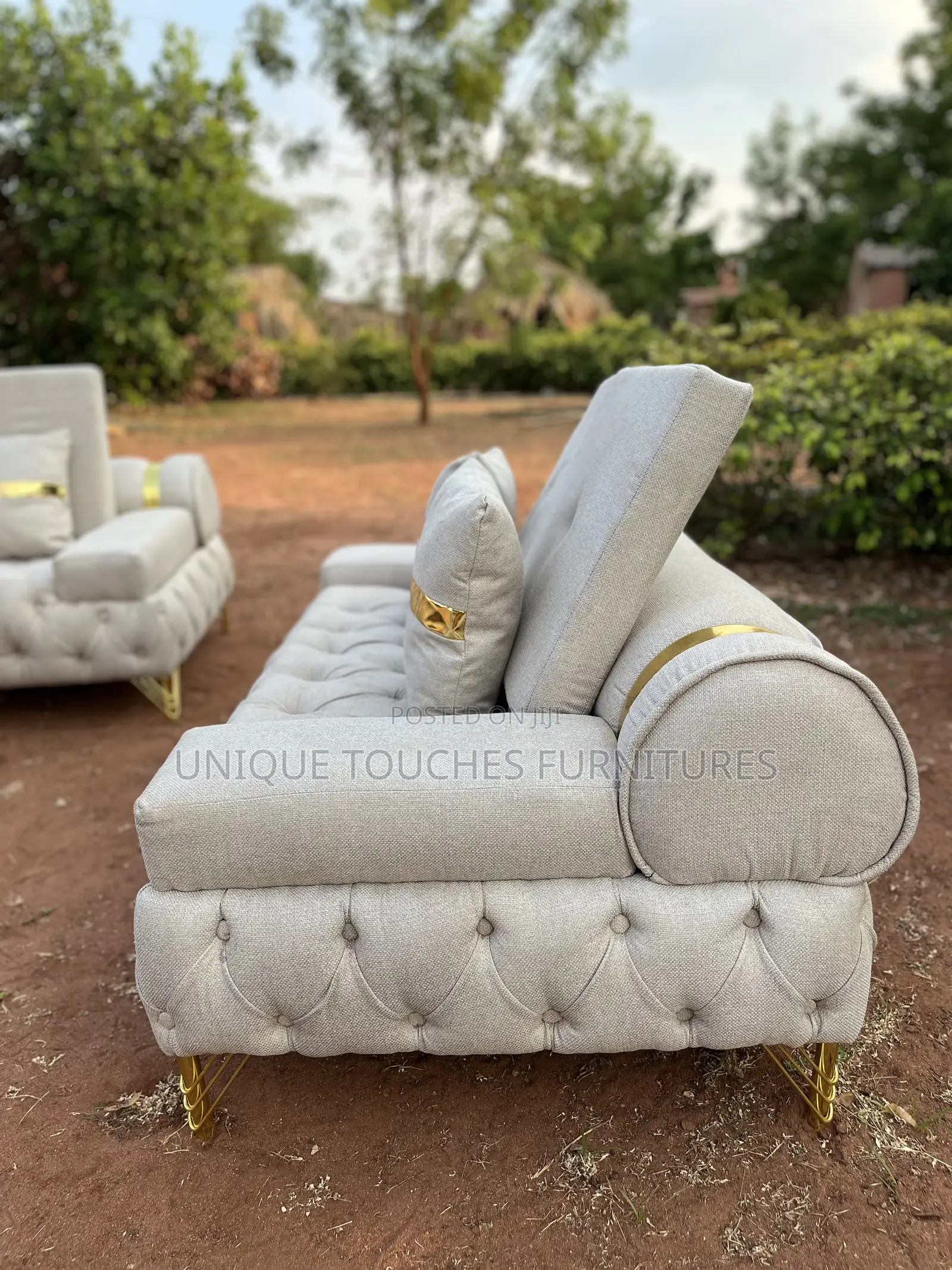 Unique Touches Golden Ciriculus Luxury Sofa,Gray Colour