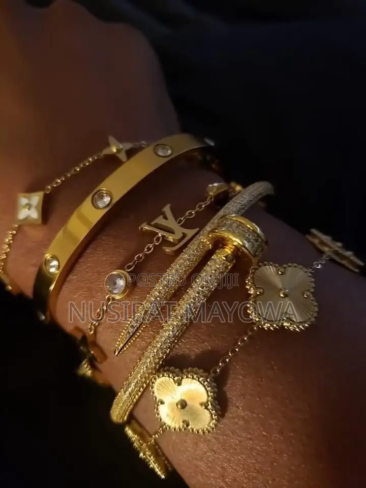 Hand Bangles