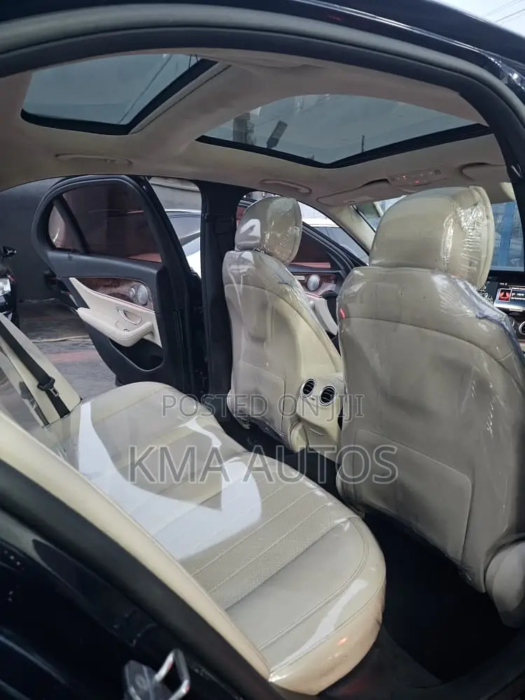 Mercedes-Benz E300 4Matic AWD Sedan (2.0L 4cyl 9A) 2017 Black