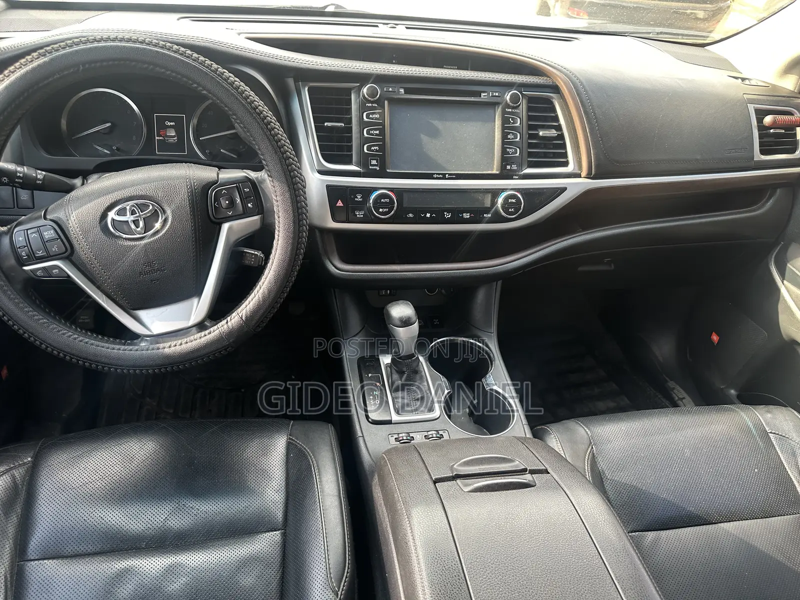 Toyota Highlander XLE 4dr SUV AWD (3.5L 6cyl 6A) 2015 Off white