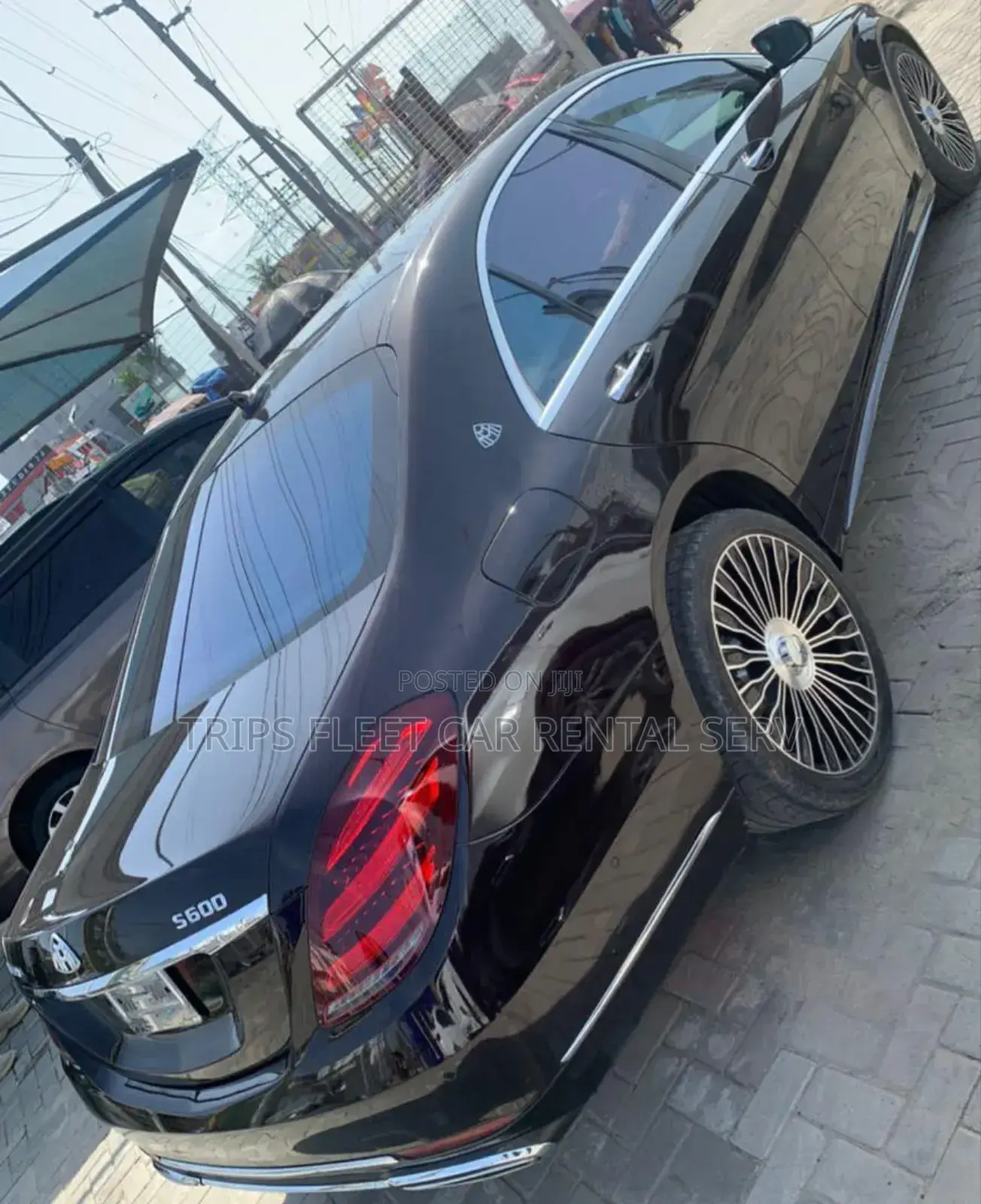 Mercedes Maybach Benz Available for Rent