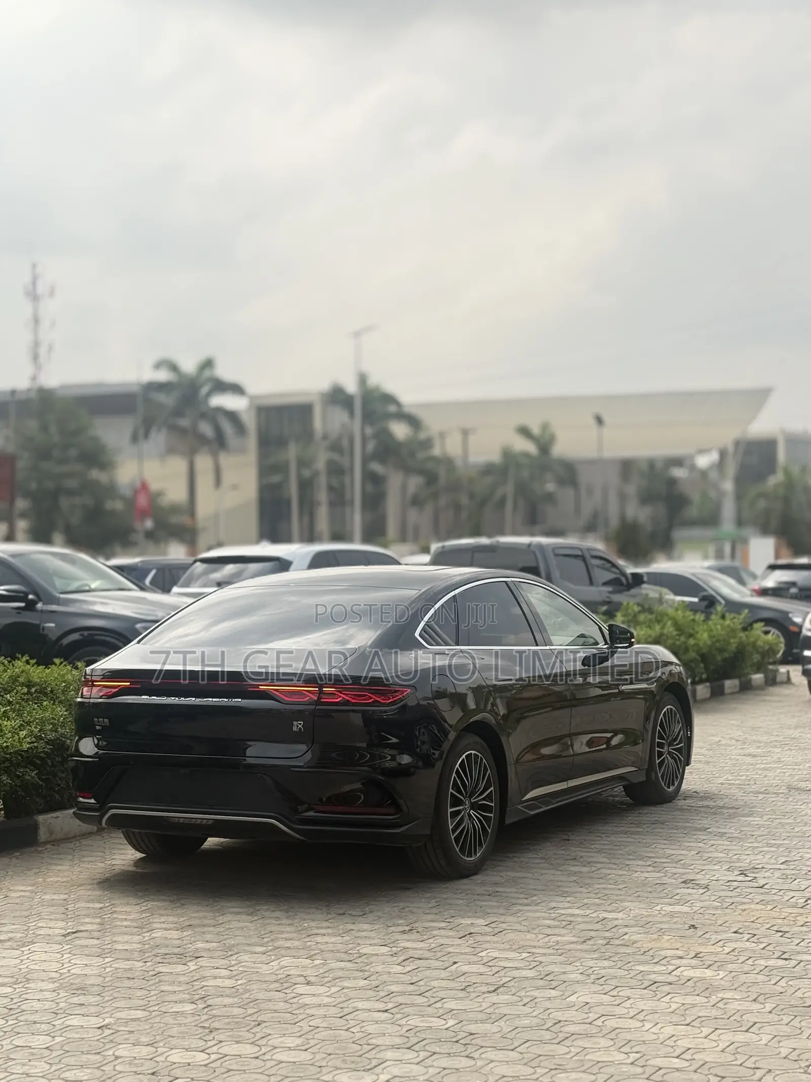 BYD Qin L DM-i 2024 Black