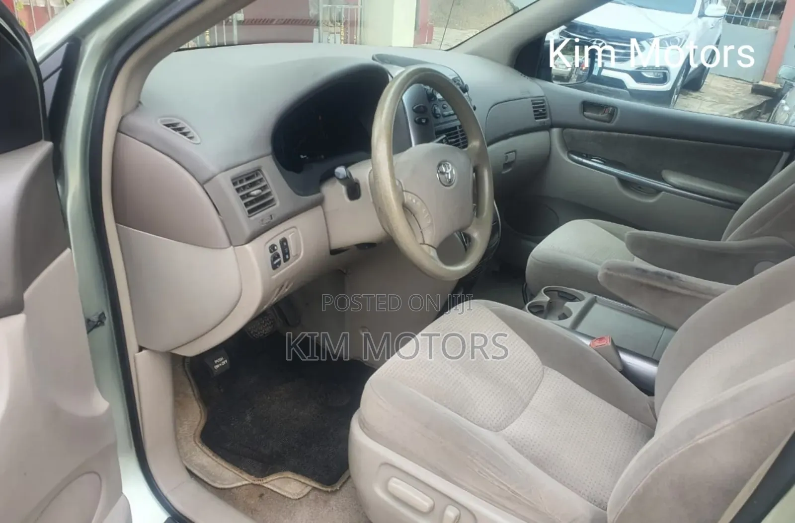 Toyota Sienna LE 2009 Green