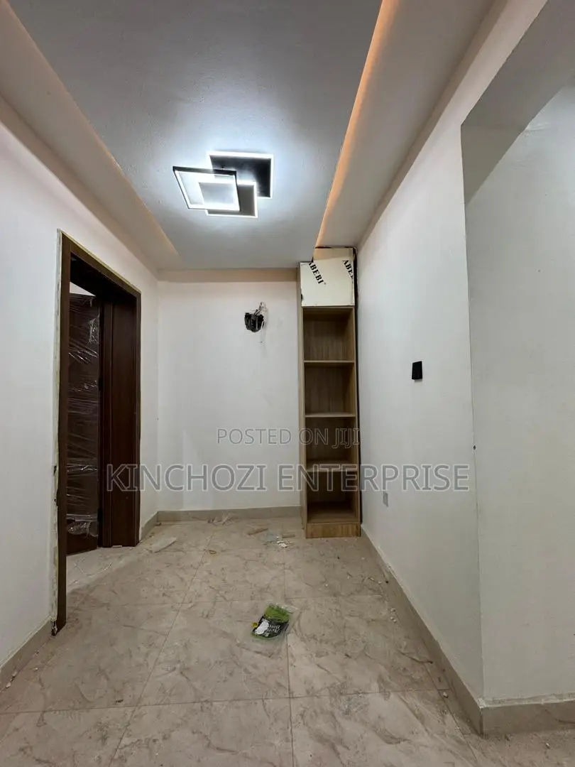 4bdrm Duplex in Surulere, Adelabu for sale