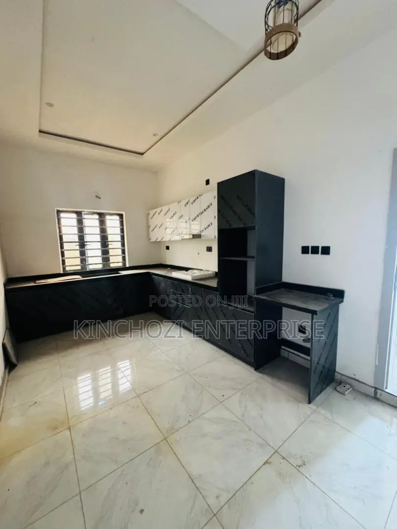 4bdrm Duplex in Ogudu Gra for sale