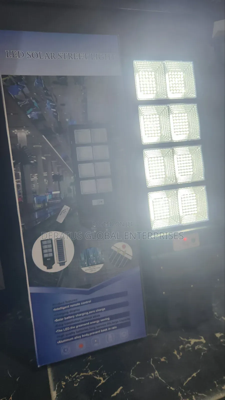600watts Solar Street Light for High Ways Comes With Remote Control