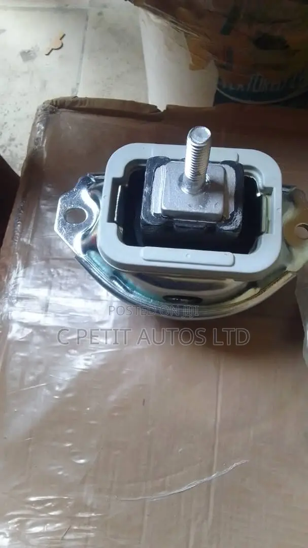Engine Mount Range Rover Sports 2006 to 2012/Lr3/Lr4