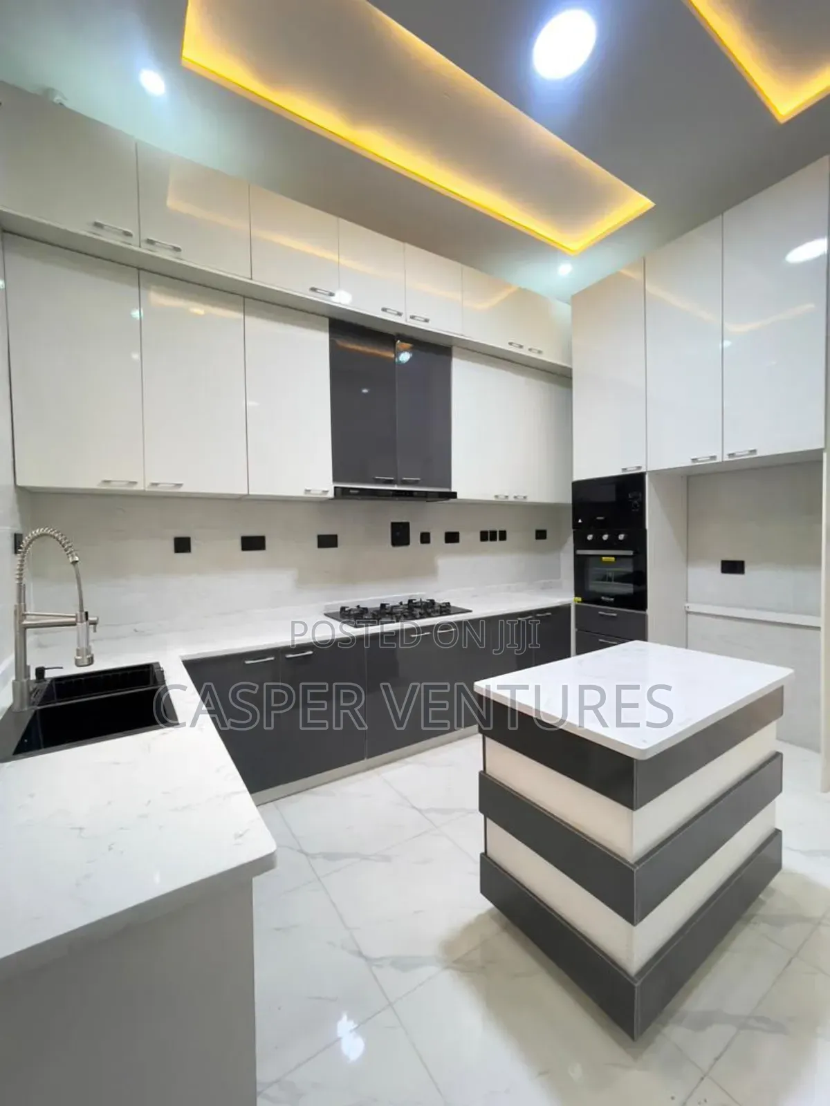 4bdrm Duplex in Green, Sangotedo for sale