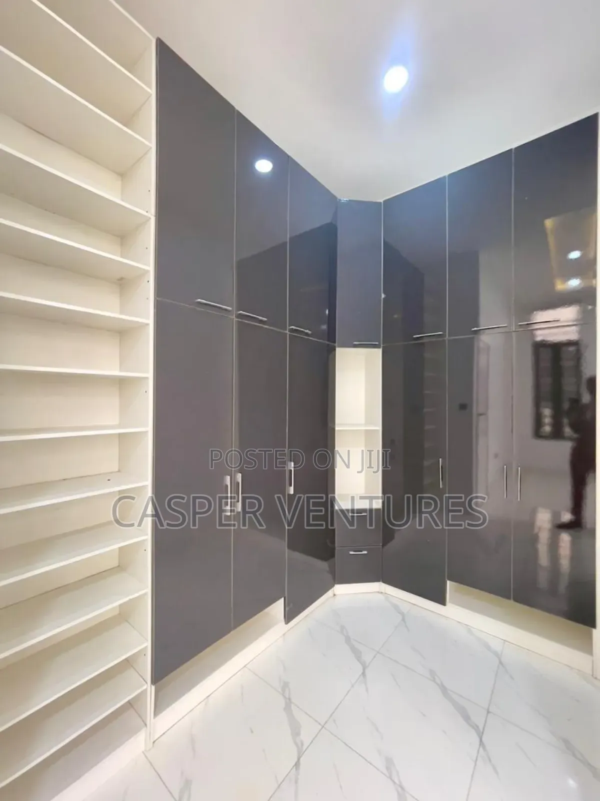 4bdrm Duplex in Green, Sangotedo for sale