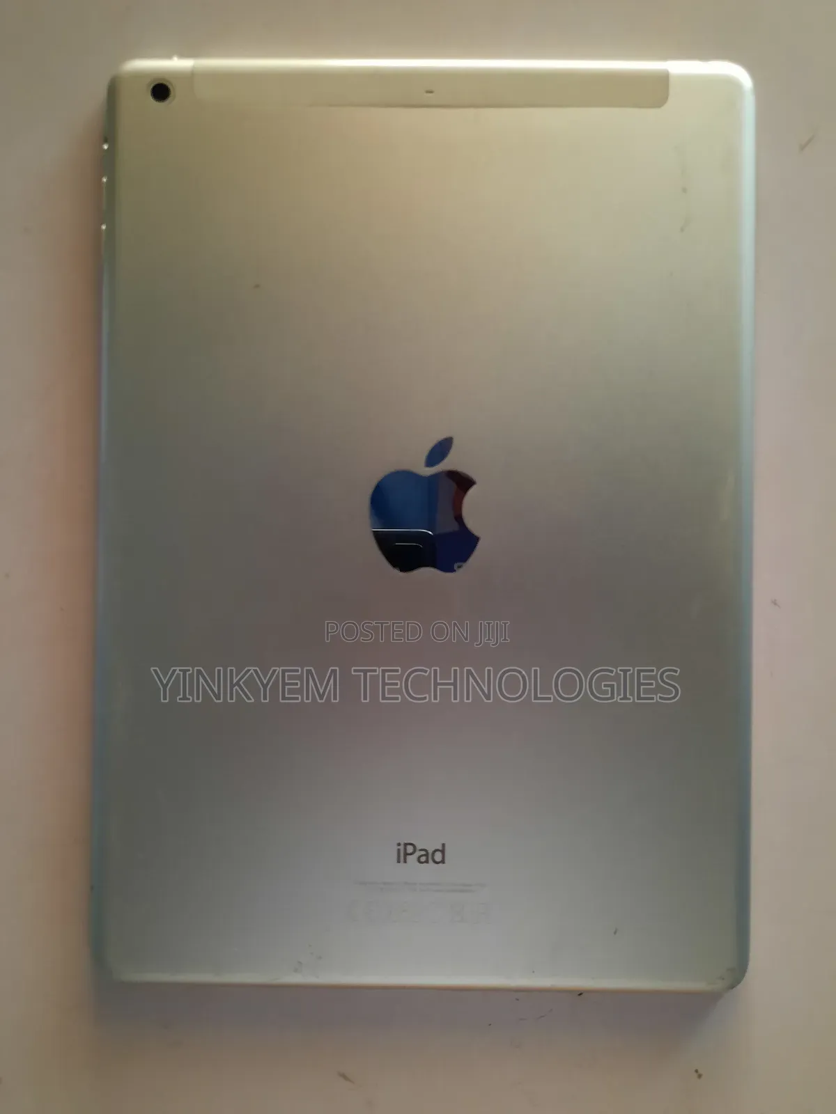 Apple iPad Air 32 GB Gray