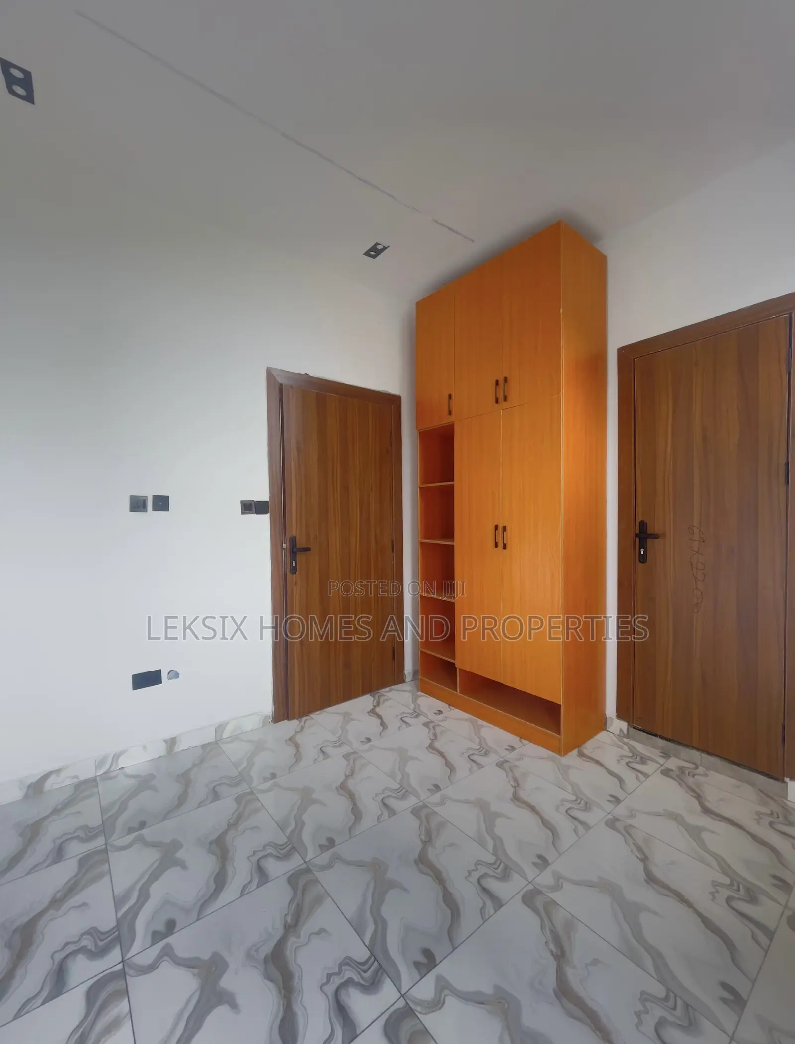 5bdrm Duplex in A Well Secured, Ado / Ajah for sale