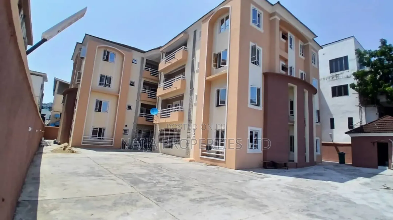 3bdrm Apartment in Oniru Estate, Victoria Island Extension for rent