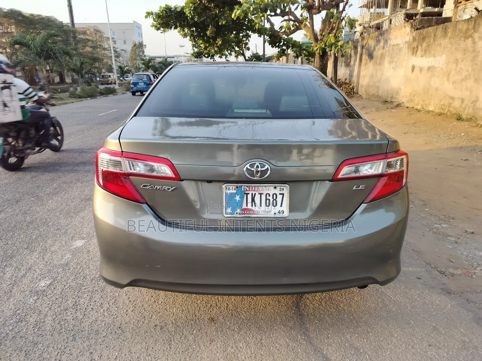 Toyota Camry LE 4dr Sedan (2.5L 4cyl 6A) 2014 Green